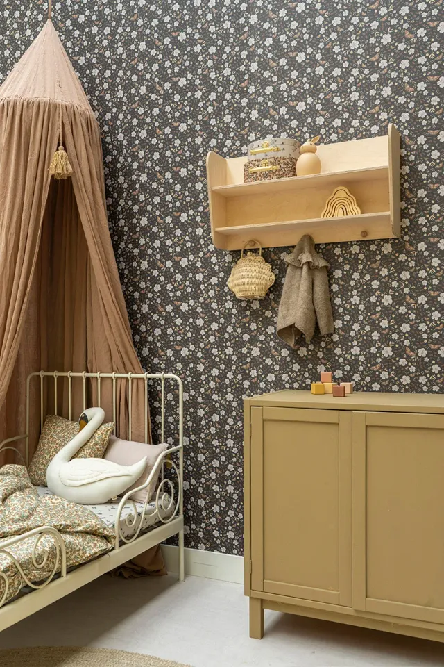 Little Amour Little Flower Garden behang 1 rol antraciet