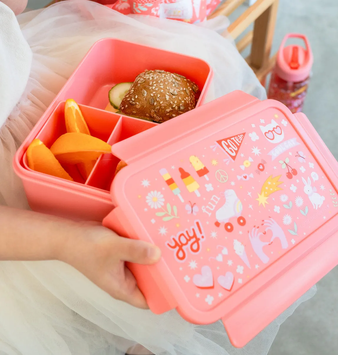 A Little Lovely Company Fun bento lunchbox koraalroze vakken
