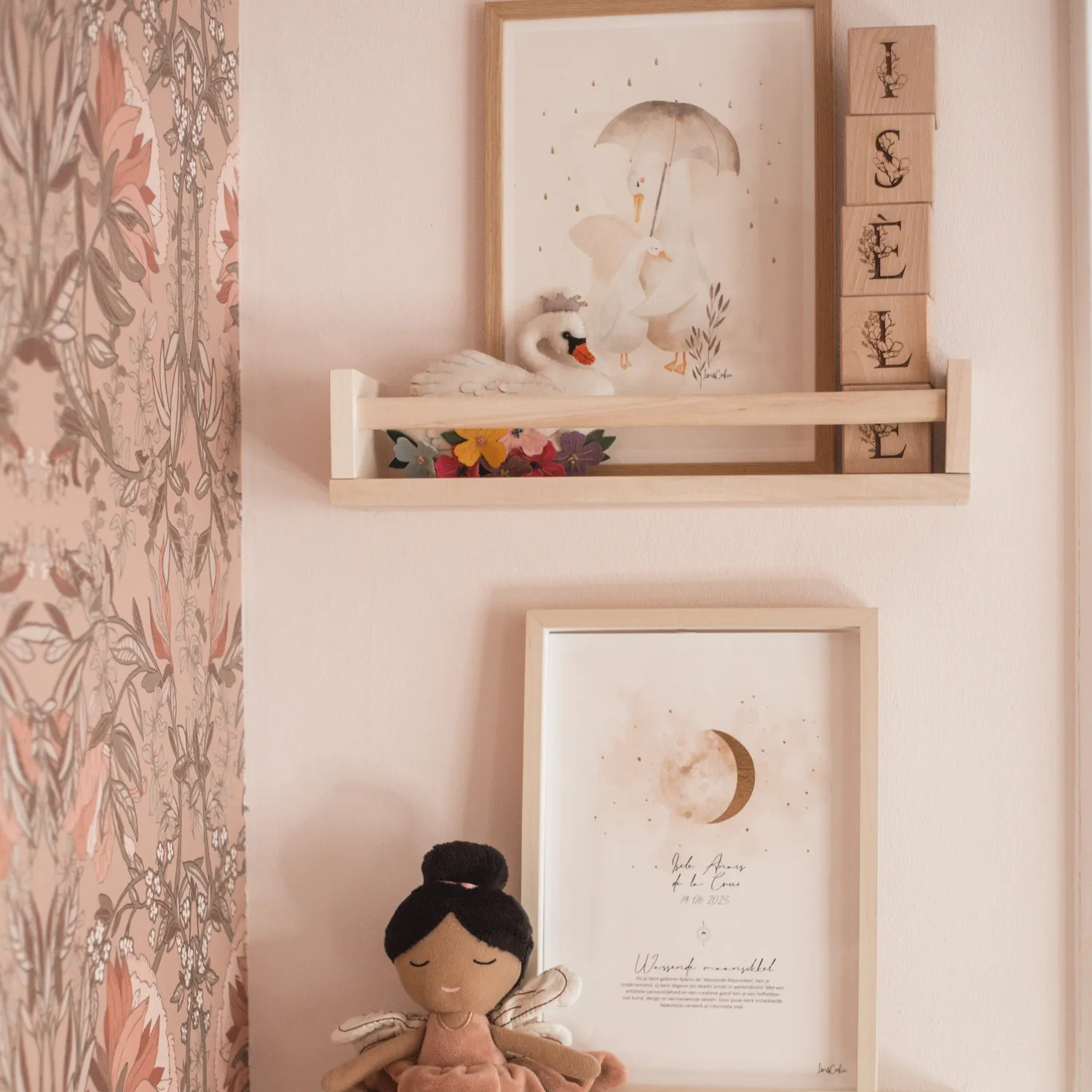 Lori & Cookie Mama en Bobbie Gans poster goudfolie