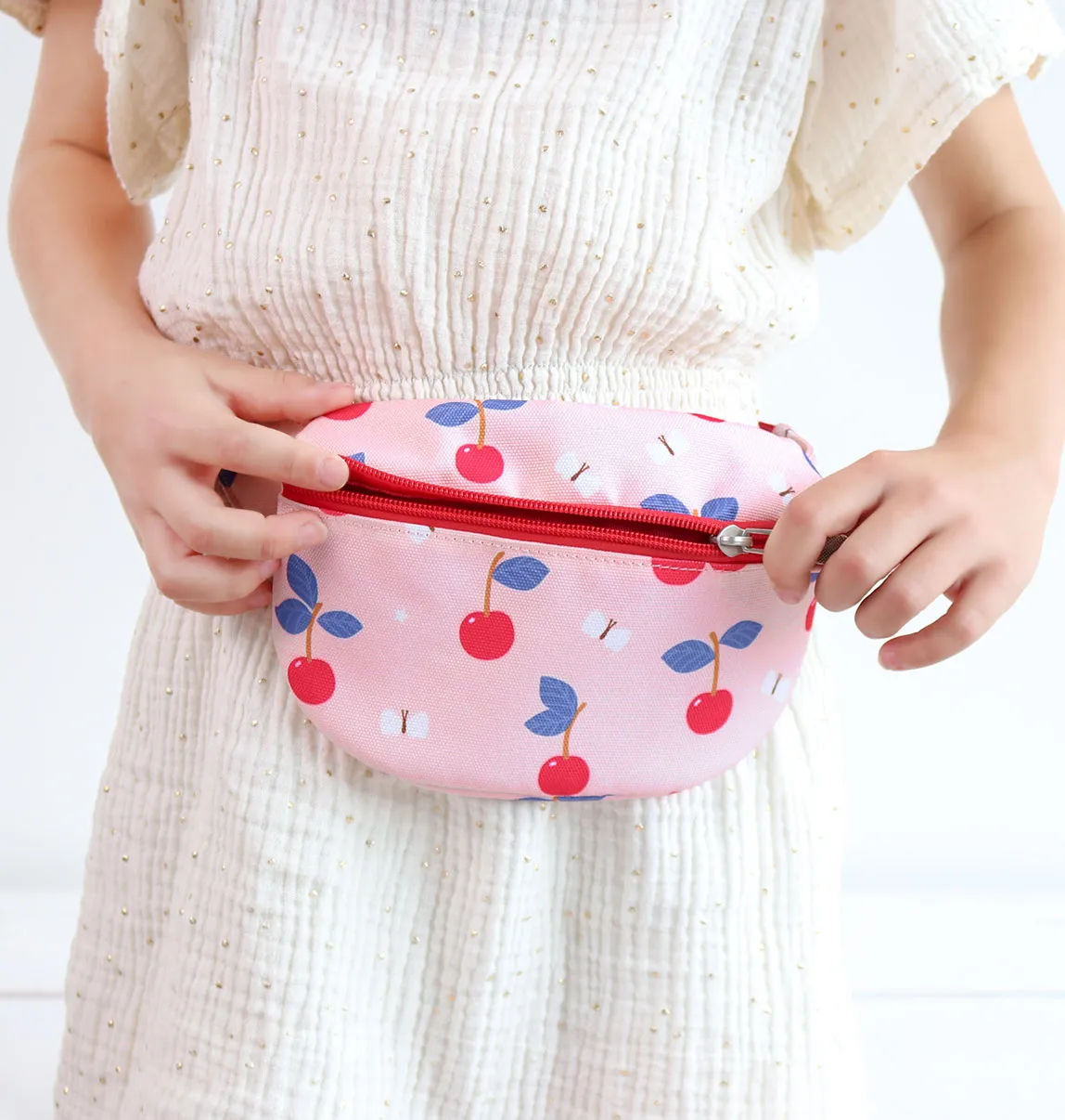 A Little Lovely Company Kersen heuptasje roze crossbody kind