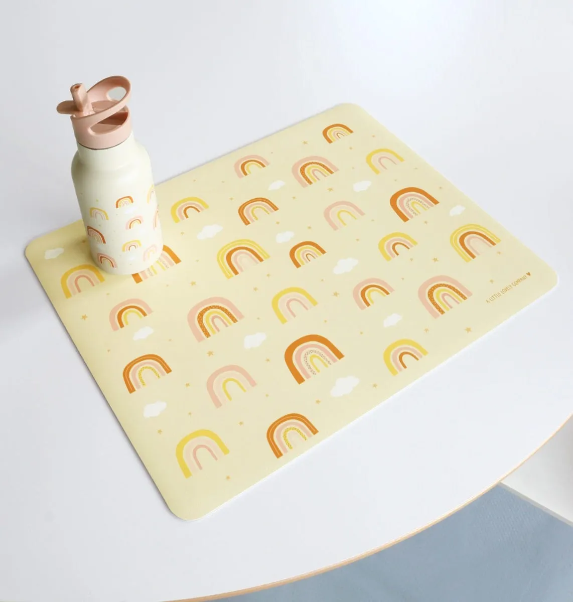 A Little Lovely Company Regenbogen placemat vinyl vanillegeel