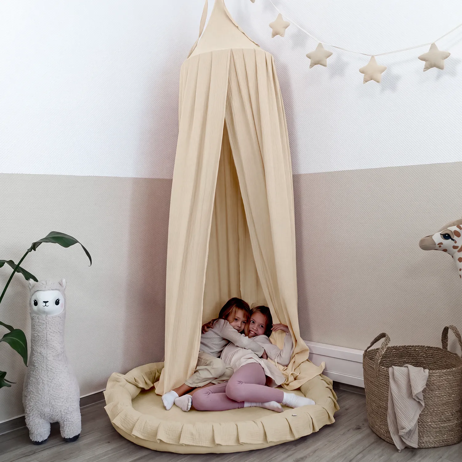 Lilimaus Kuschelecke baldakijn set met kussen muslin beige