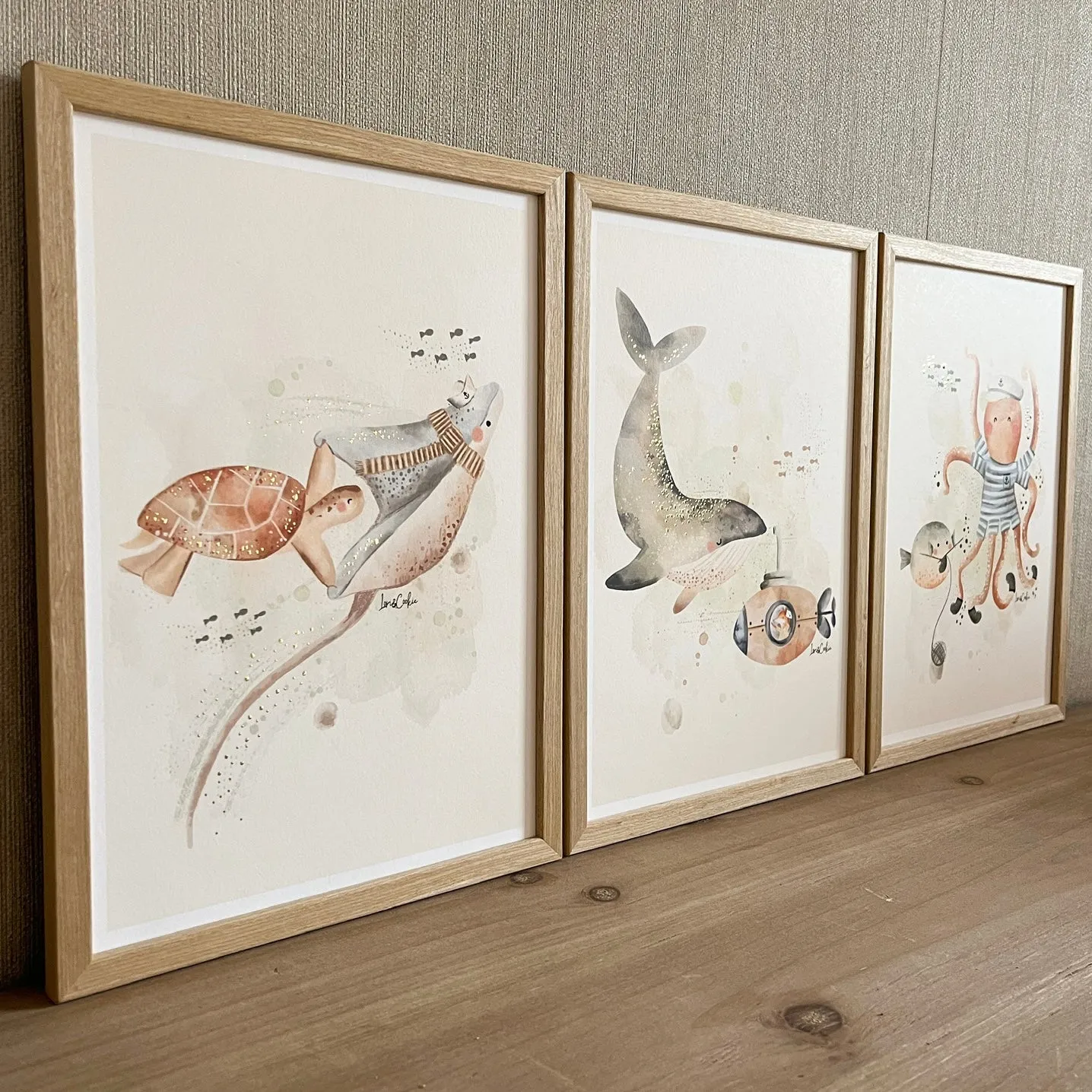 Lori & Cookie Kidsdeco Wally Walvis poster A4 goudfolie
