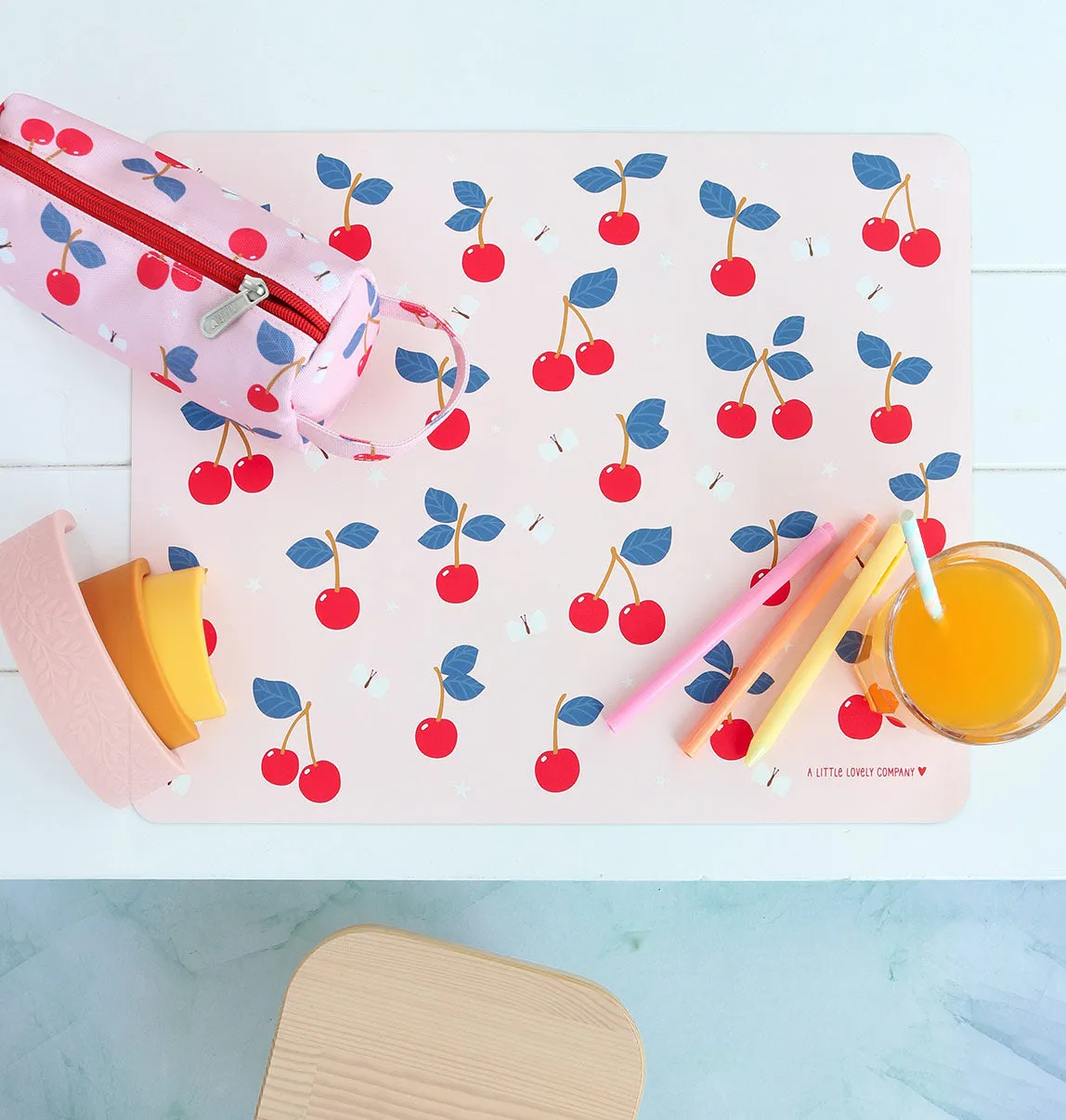 A Little Lovely Company Kersen placemat vinyl roze