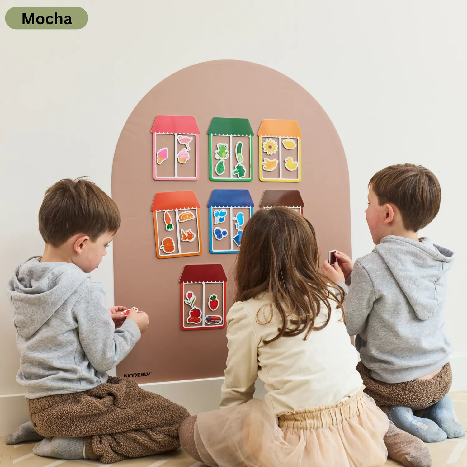 Kinderly Baby Magnetisch Behang Boog Mokka met Accessoires