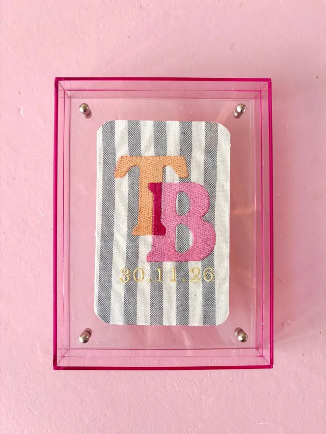 Musje Amsterdam Keepsake Initials Poppy Pink met datum