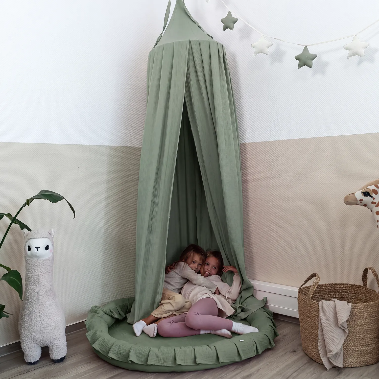Lilimaus Kuschelecke baldakijn set met kussen muslin beige