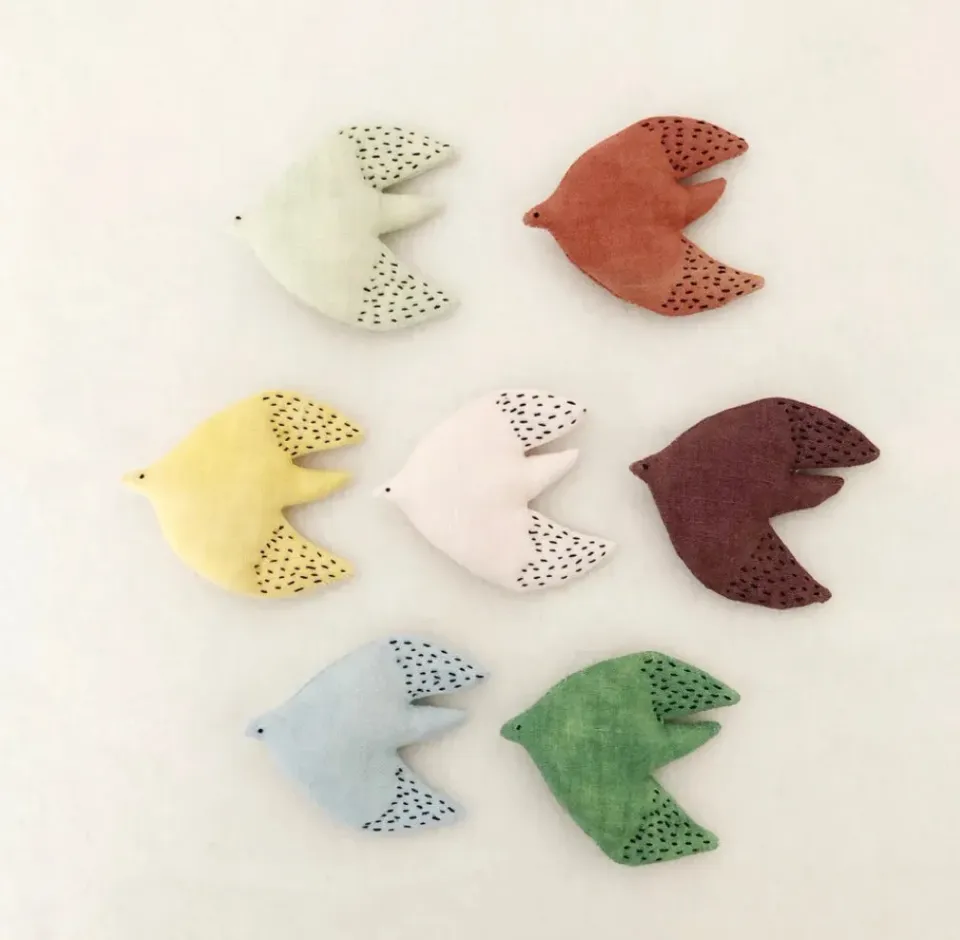 Het Kleijne Droomhuis Vogeltje Wanddecoratie Roze stof