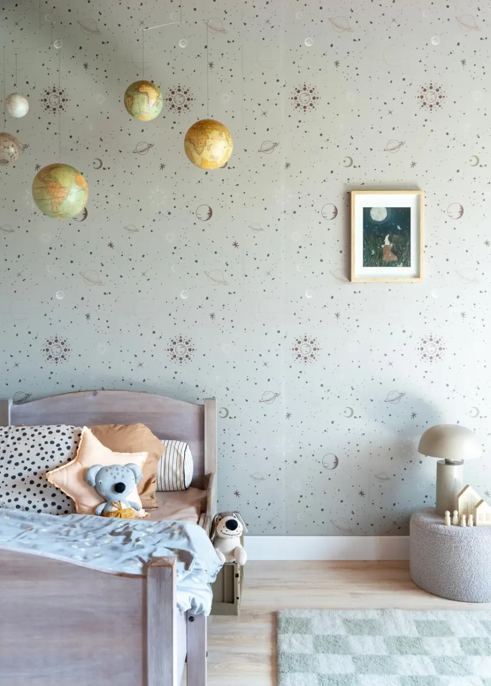Little Amour Space Stars behang 1 rol zacht groen planeten