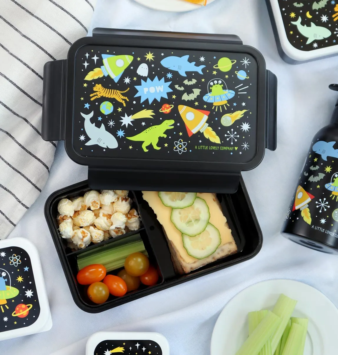 A Little Lovely Company Galaxy bento lunchbox zwart 2-vaks
