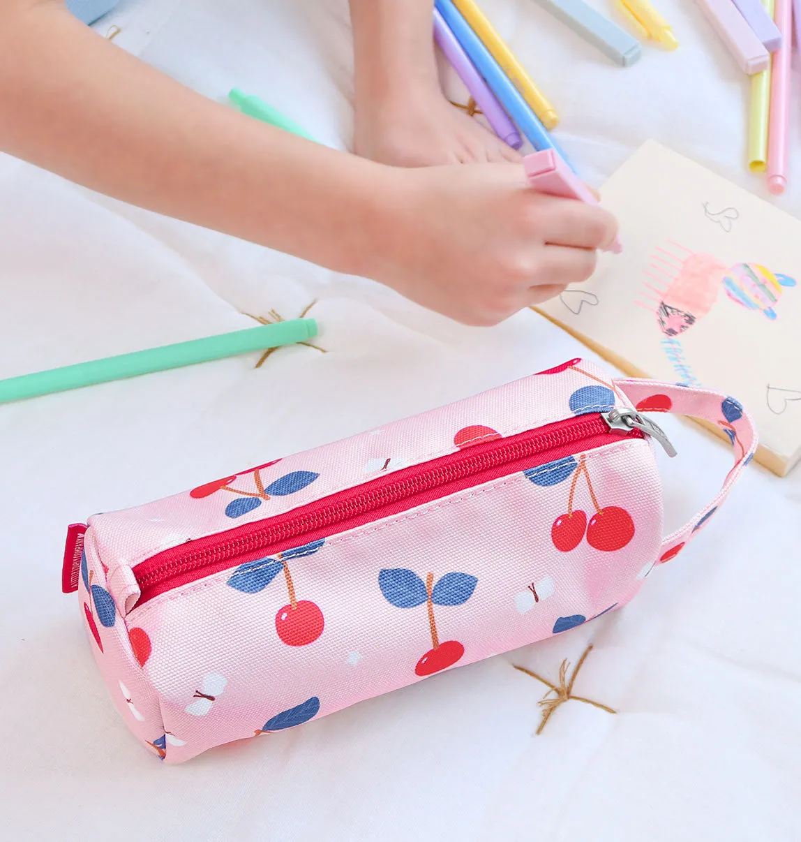 A Little Lovely Company Kersen etui roze gevoerd met handvat