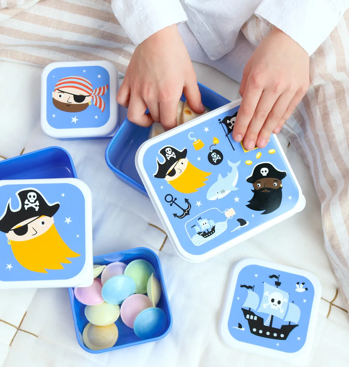 A Little Lovely Company Piraten lunchbox set 4-delig blauw