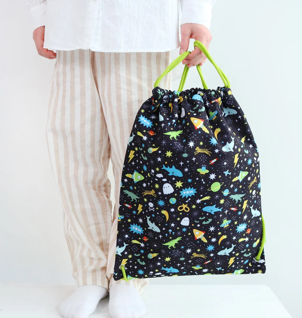 A Little Lovely Company Galaxy gymtas zwart sterren